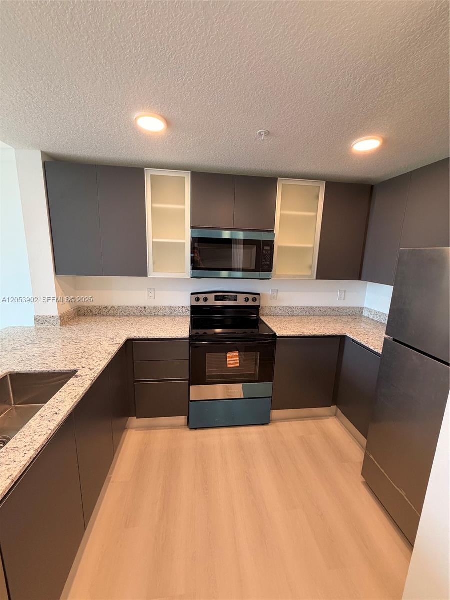 5563 Millenia Park Boulevard 212 Property Photo 5