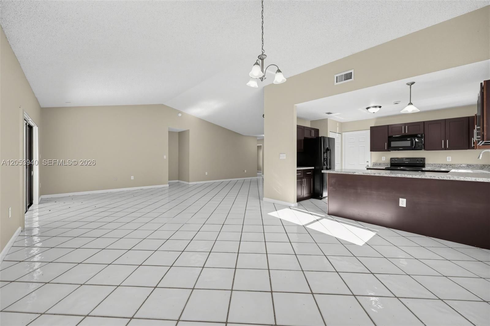 15600 Gauntlet Hall Manor Property Photo 9