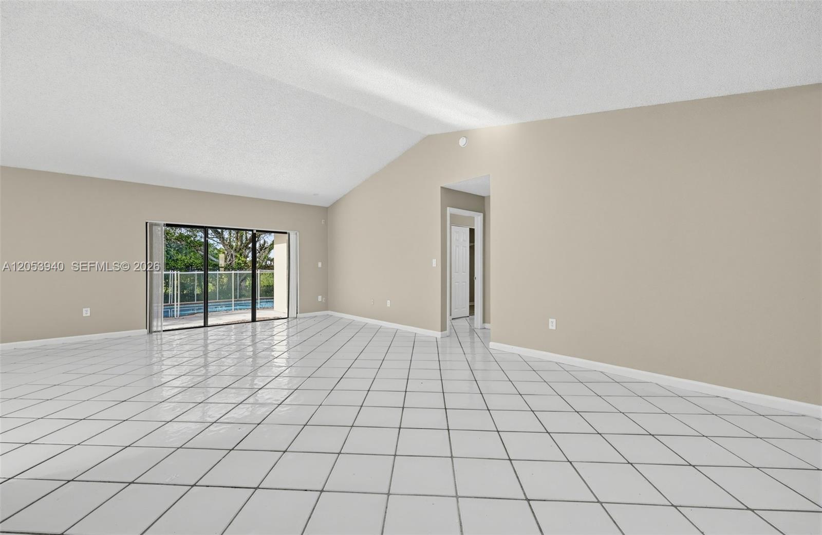 15600 Gauntlet Hall Manor Property Photo 14