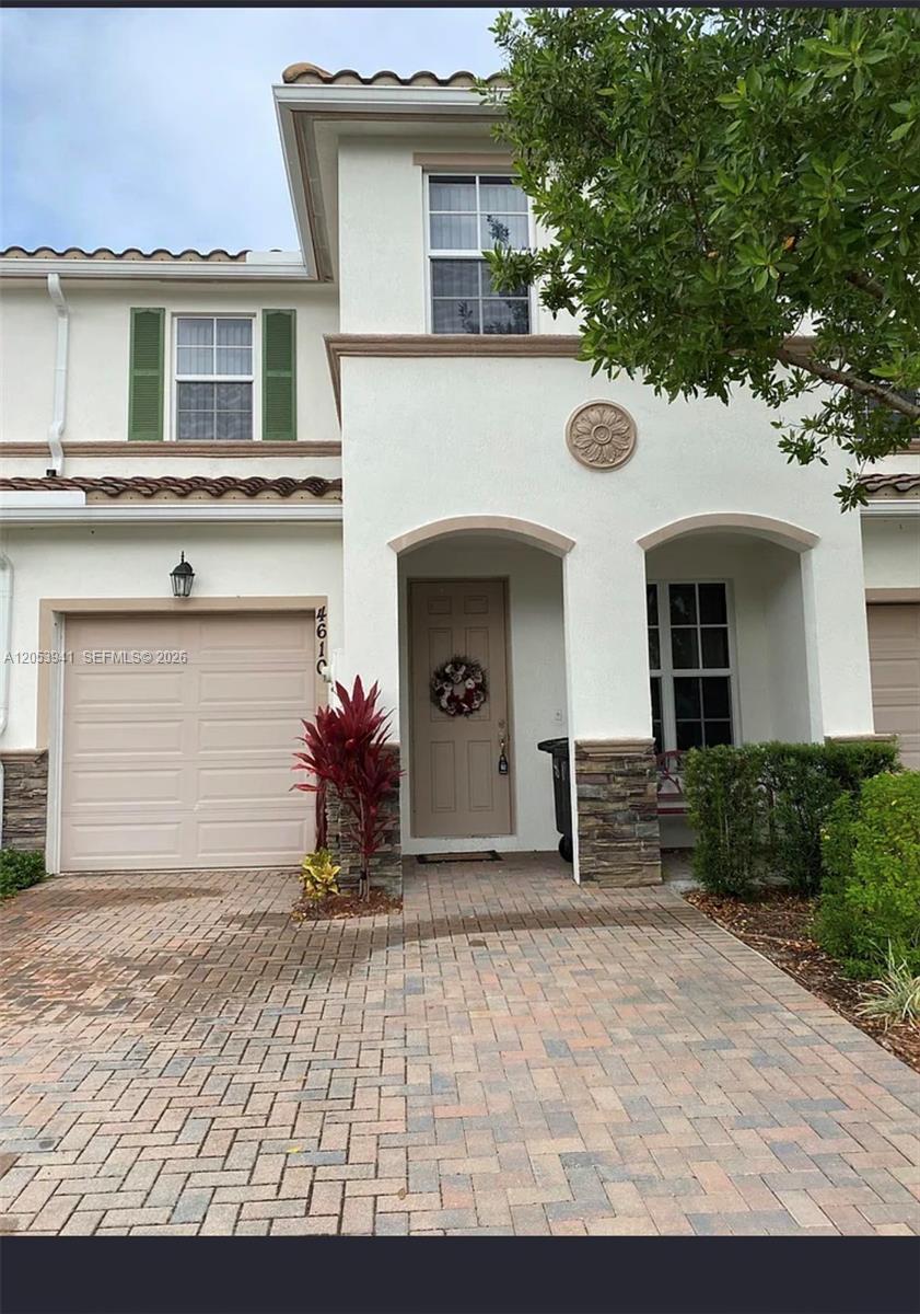 A12053941 Property Photo 1