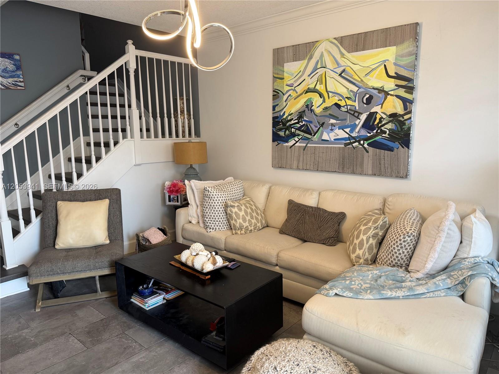A12053941 Property Photo 2
