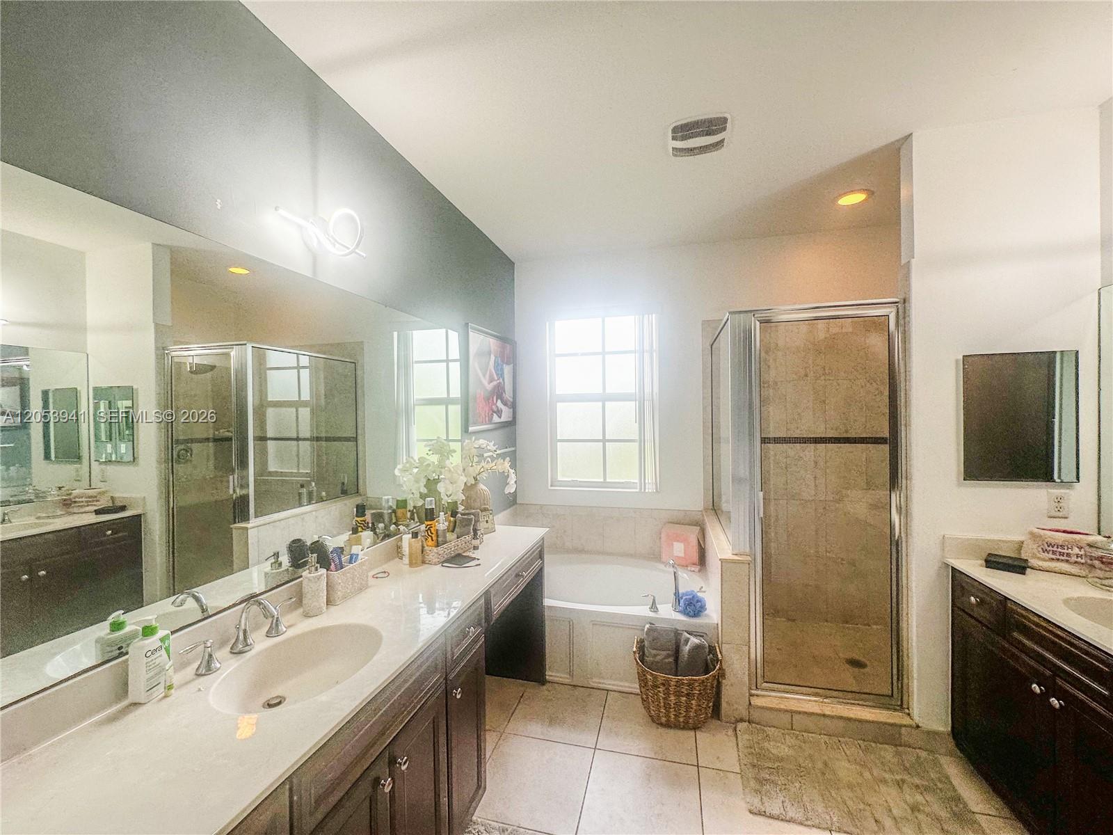 A12053941 Property Photo 16
