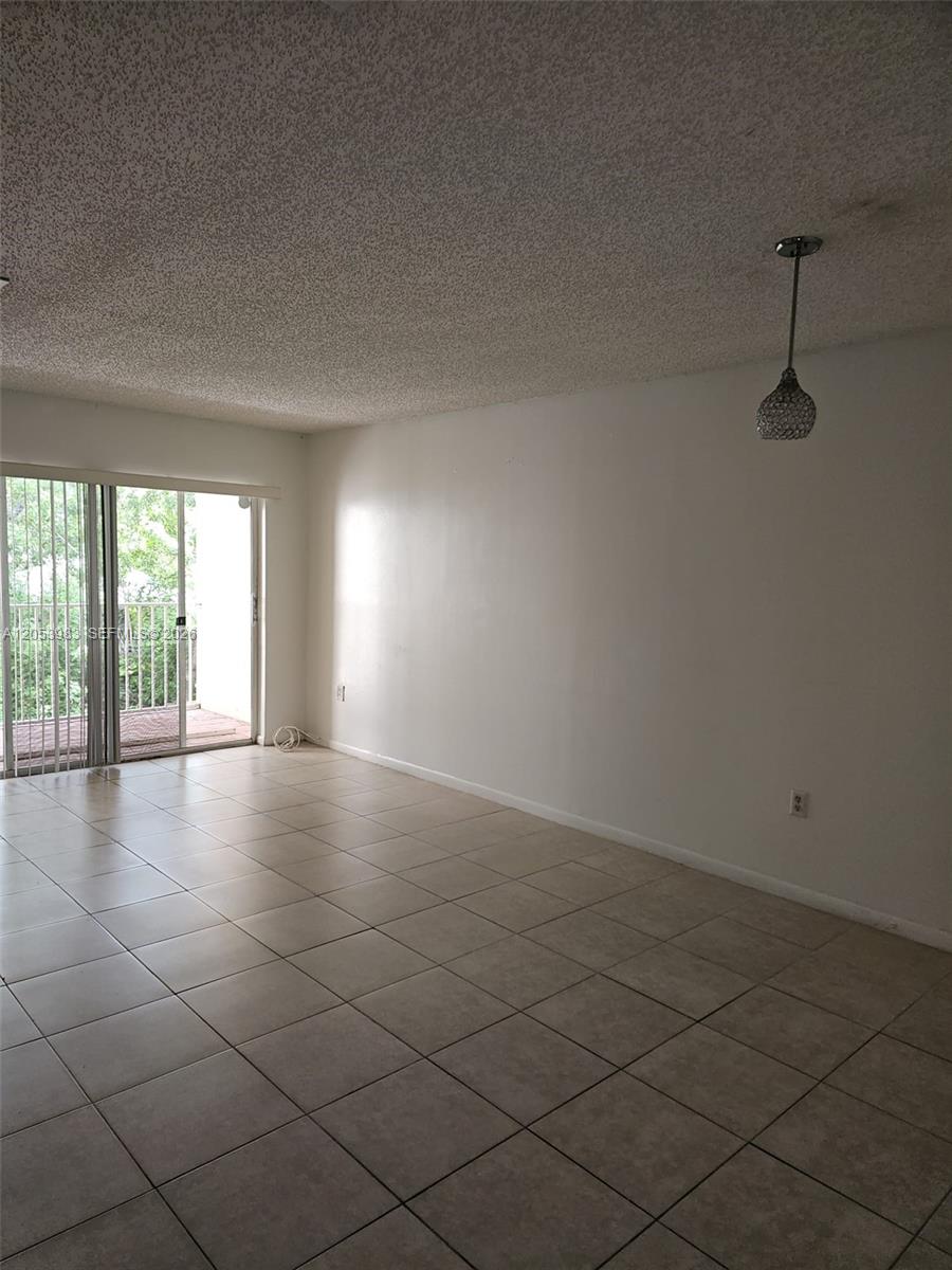 15721 Sw 137th Avenue 204 Property Photo 8