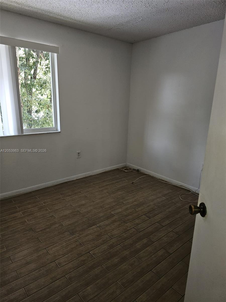15721 Sw 137th Avenue 204 Property Photo 12