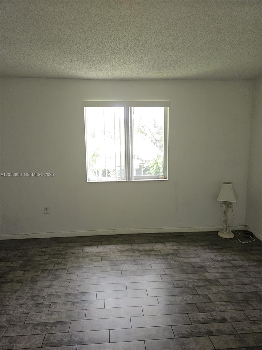 15721 Sw 137th Avenue 204 Property Photo 15
