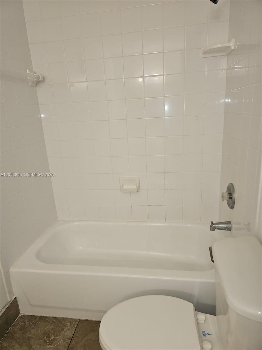 15721 Sw 137th Avenue 204 Property Photo 21