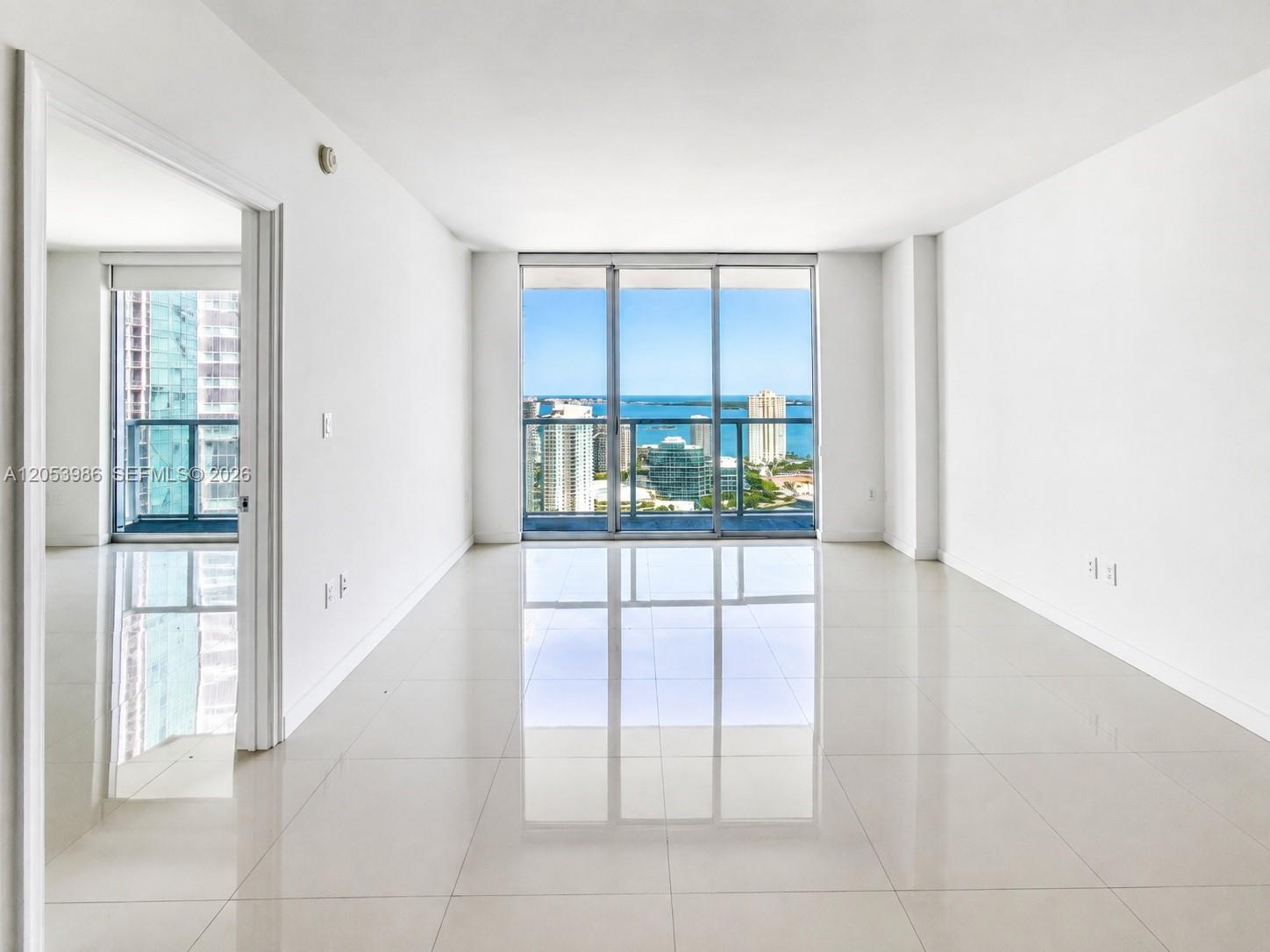 500 Brickell Avenue 3200 Property Photo 1