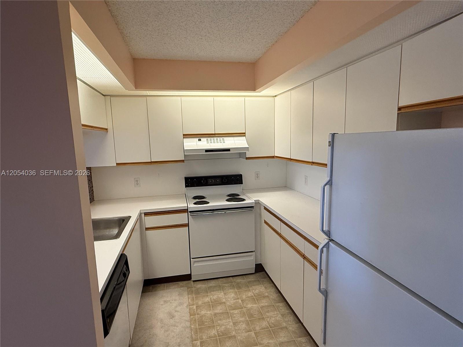 12901 Sw 15th Court 402v Property Photo 5