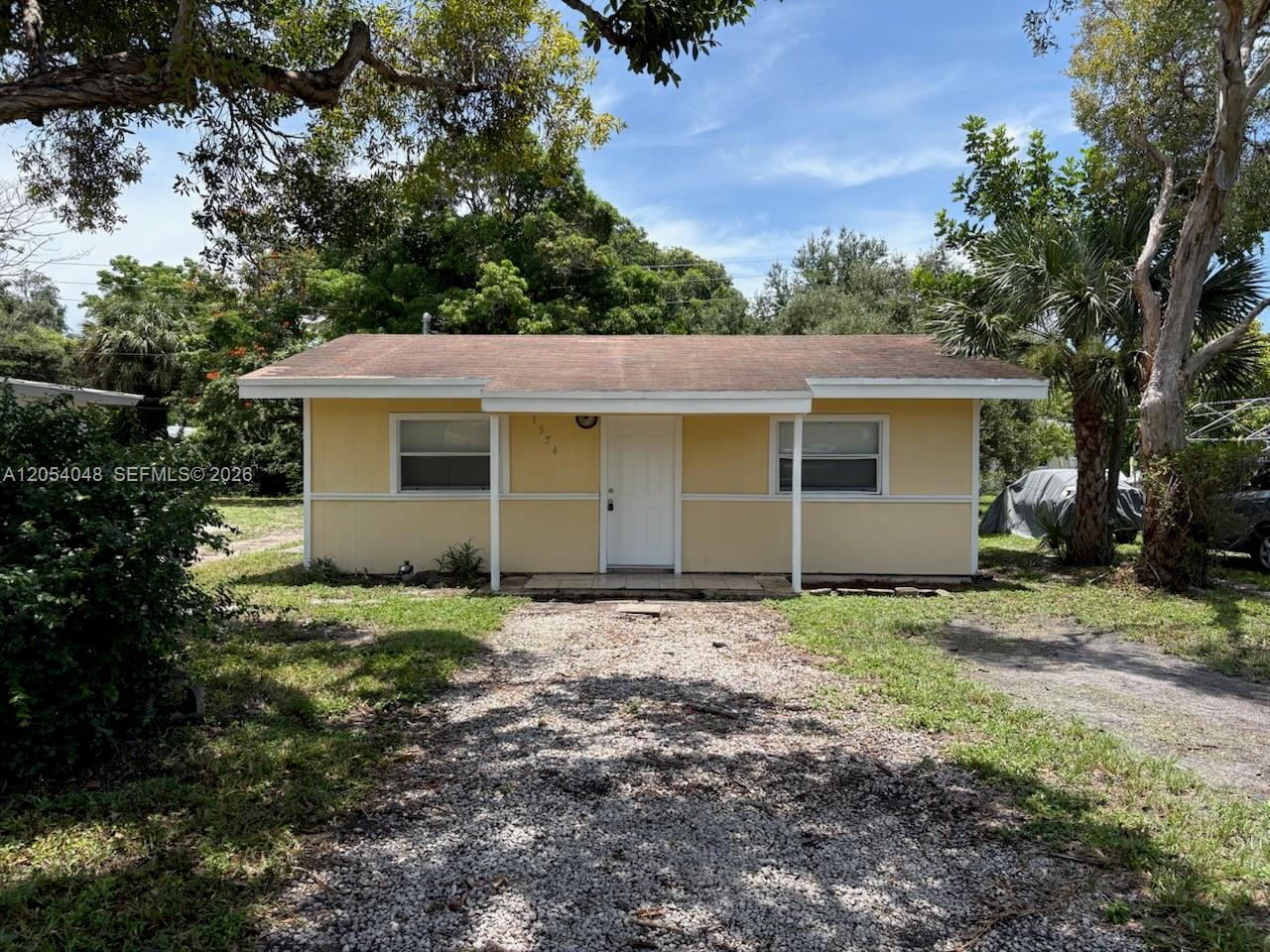 1354 Sw 26th Avenue Property Photo 3