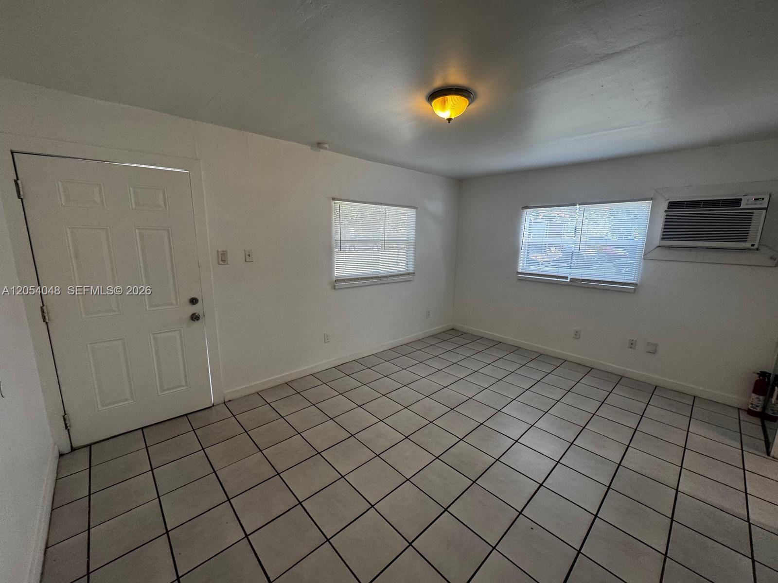 1354 Sw 26th Avenue Property Photo 6