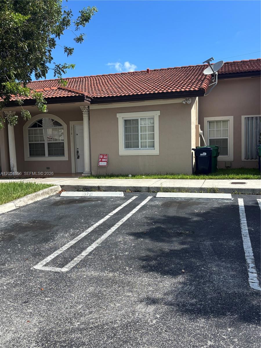13781 Sw 171st Terrace Property Photo 1