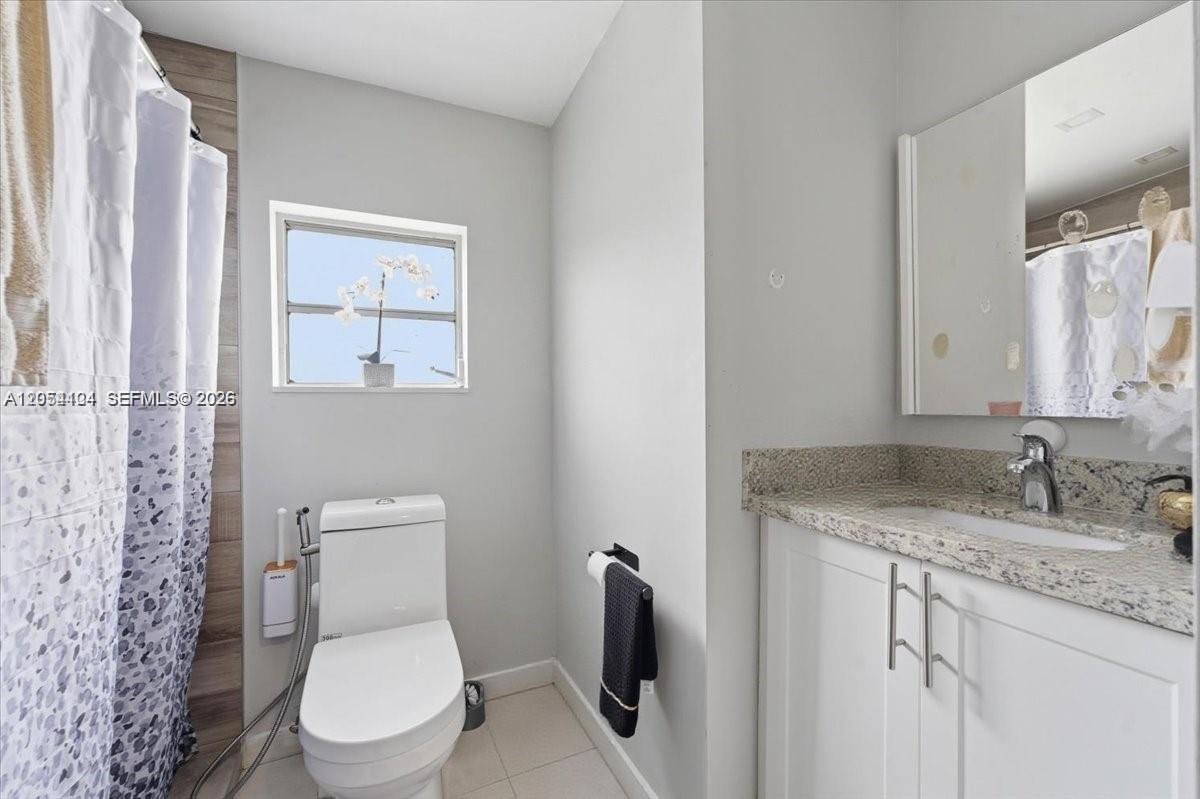 A12054104 Property Photo 16