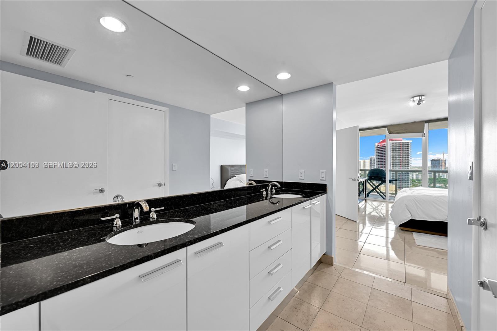 1850 S Ocean Drive 2009 Property Photo 15