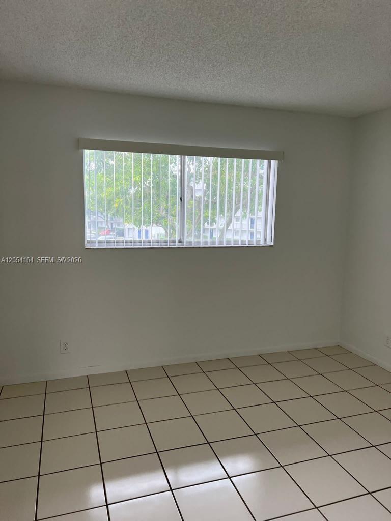 8720 N Sherman Circle 303 Property Photo 8