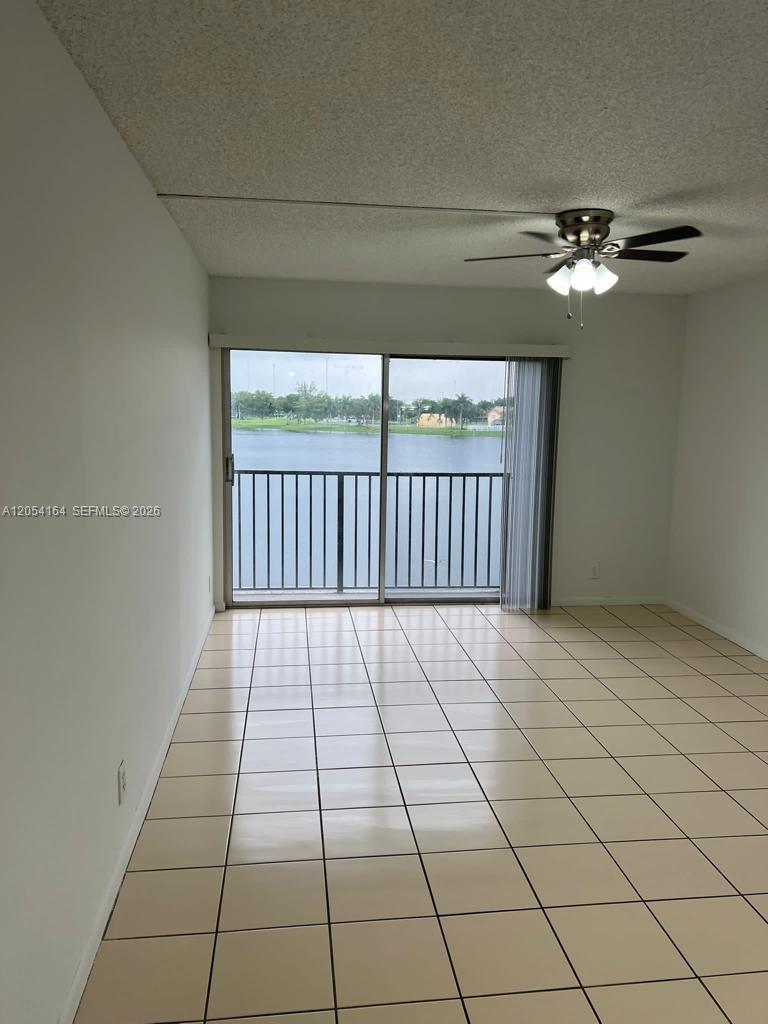 8720 N Sherman Circle 303 Property Photo 10