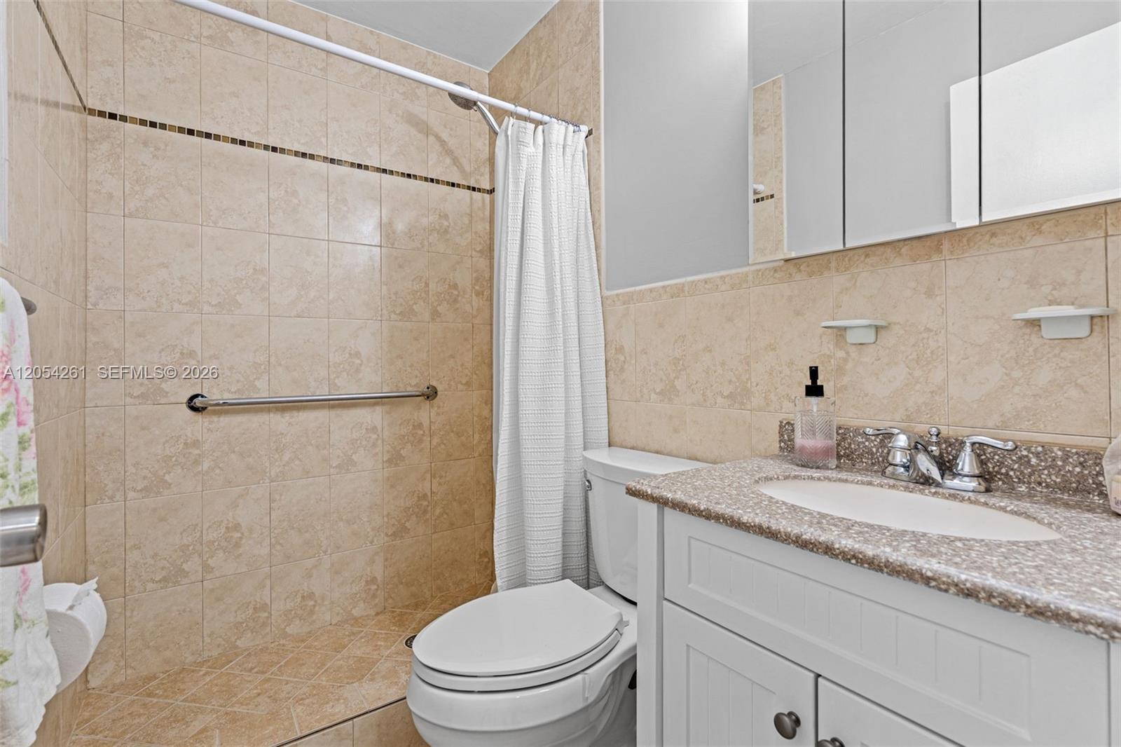 766 E 36th Street Property Photo 32
