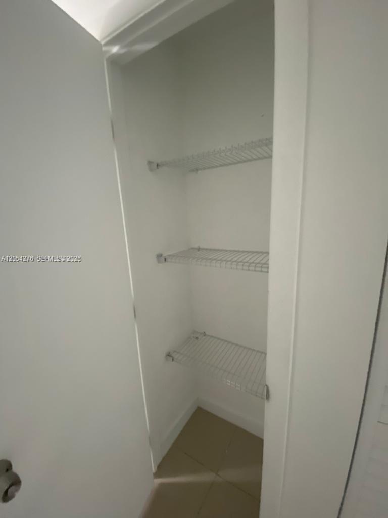 423 E 27th Street 201 Property Photo 15
