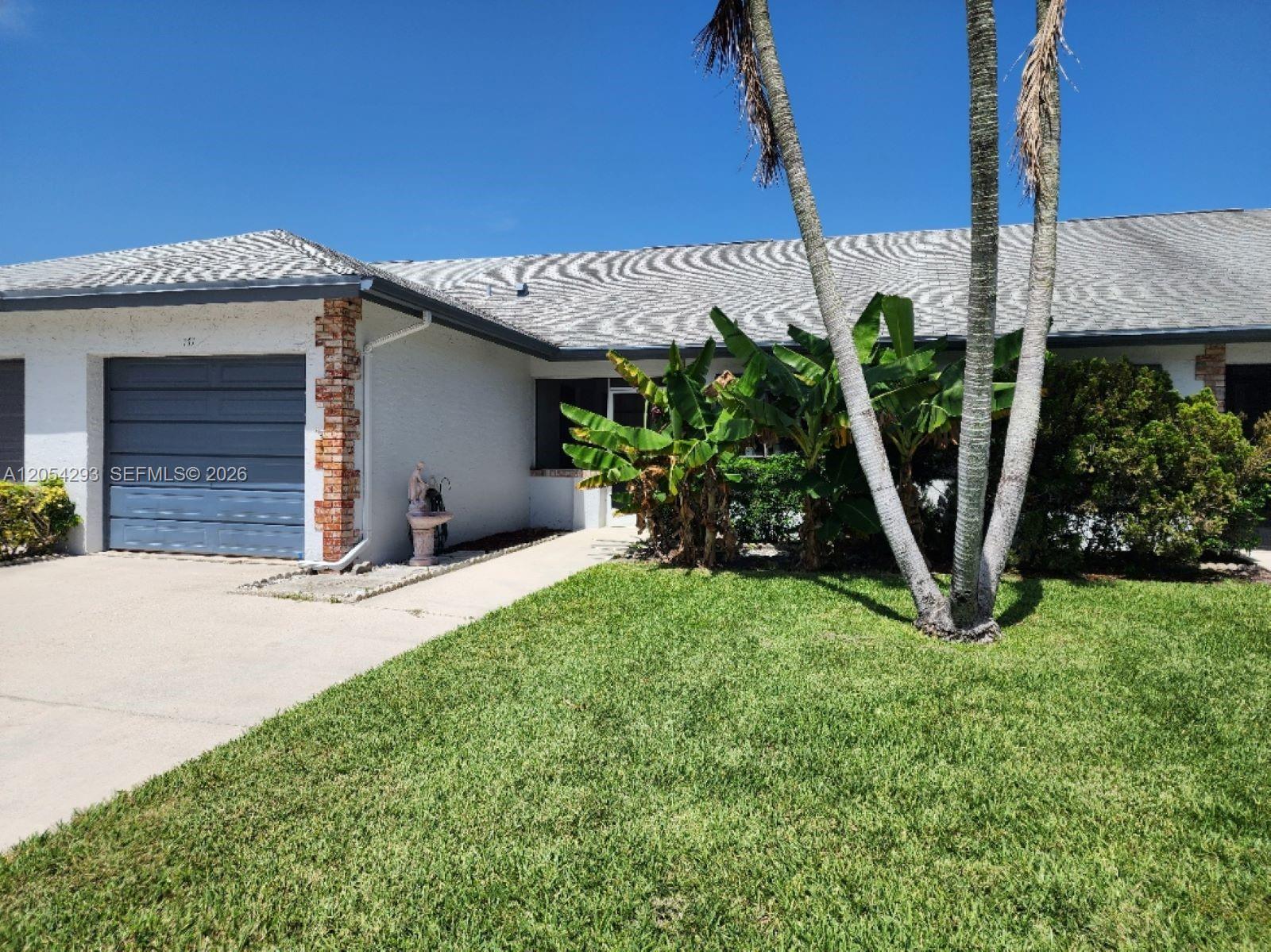 171 N Moccasin Trail N Property Photo 1