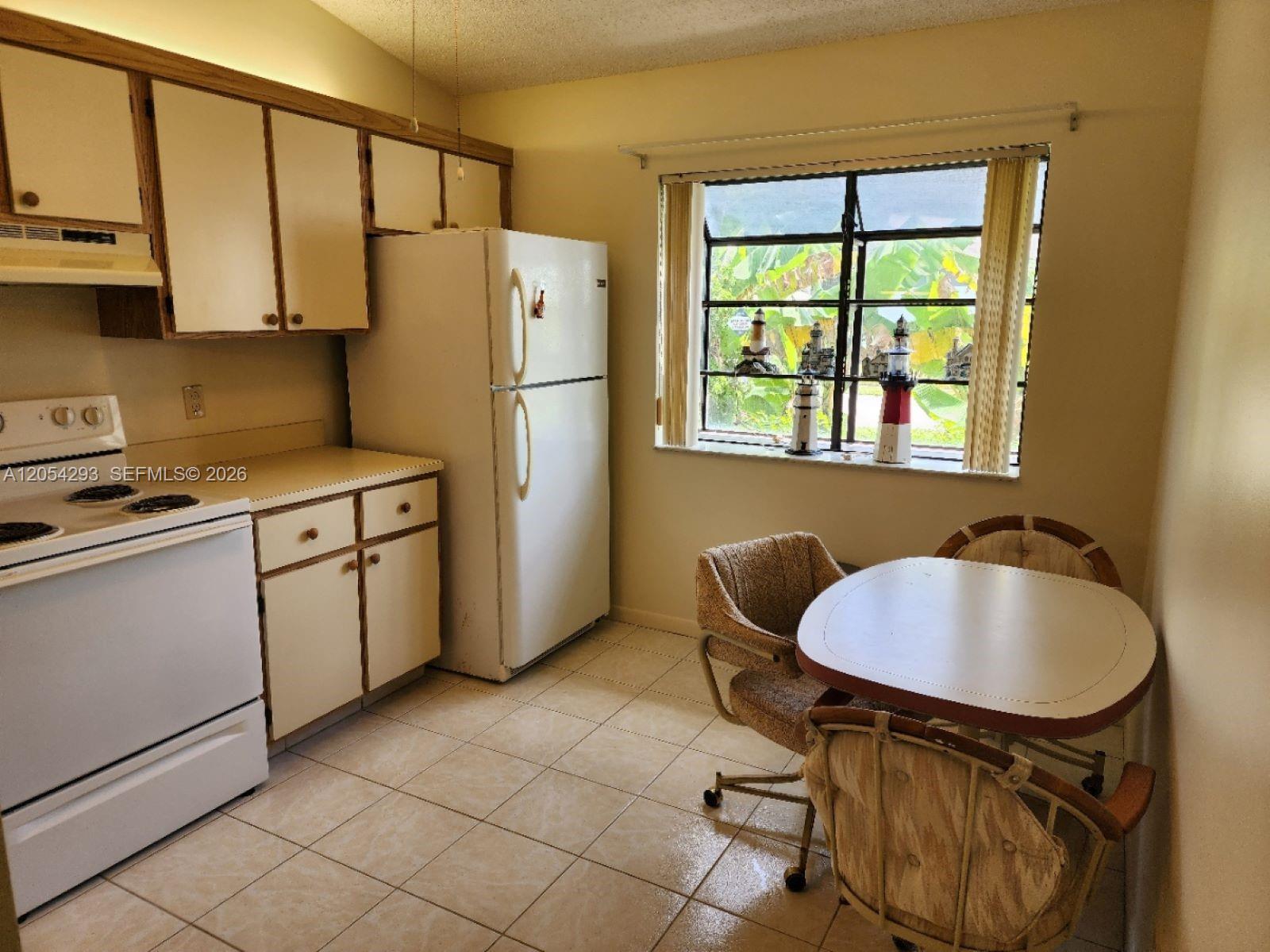 171 N Moccasin Trail N Property Photo 10