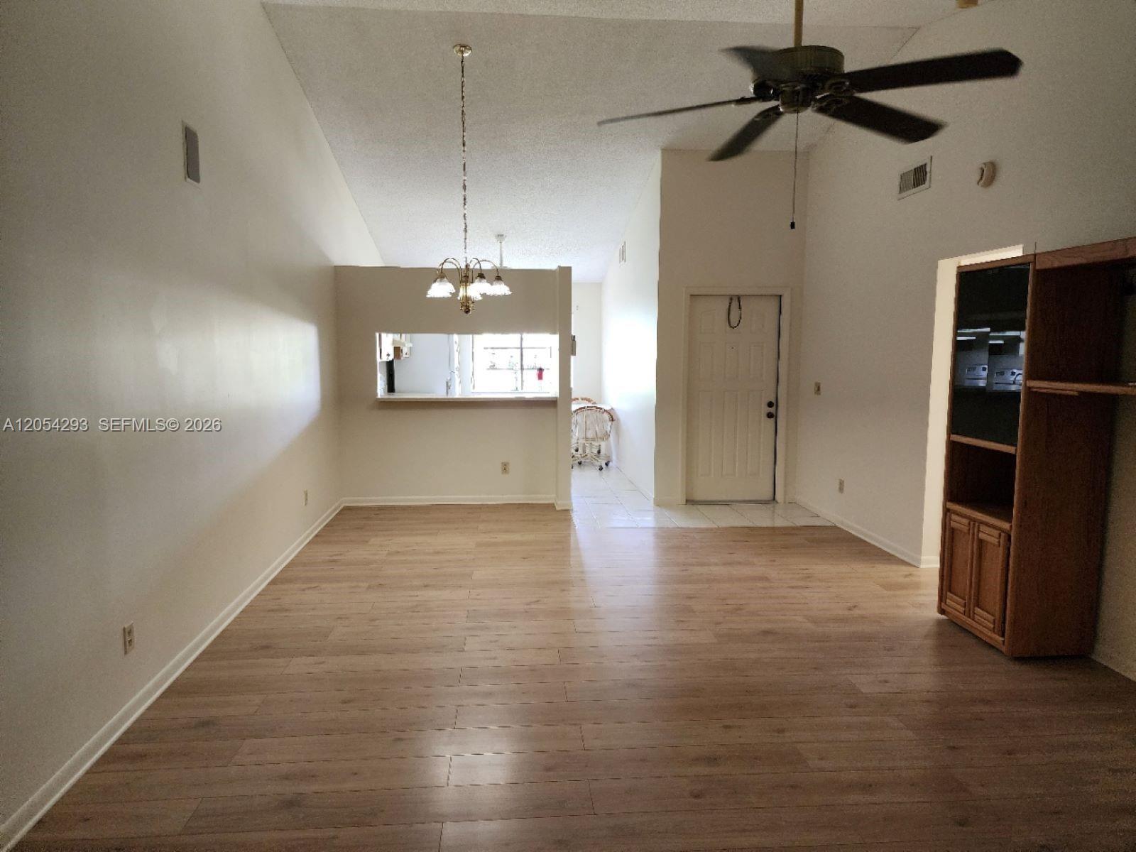 171 N Moccasin Trail N Property Photo 12