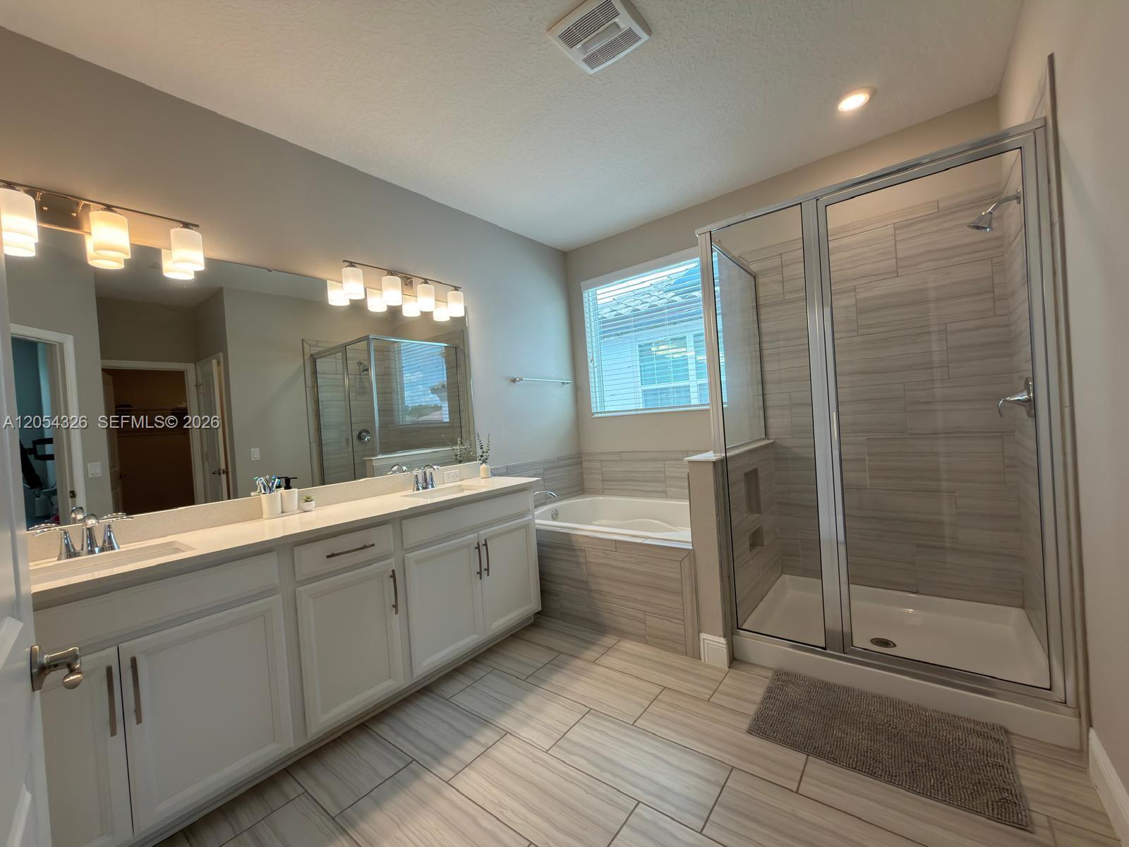 8713 Crescendo Property Photo 14