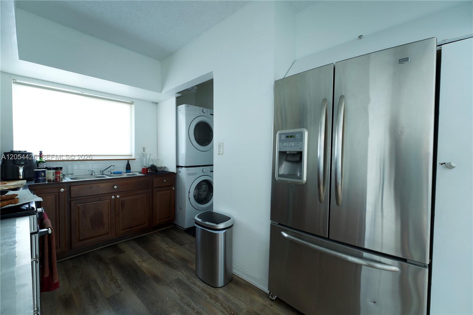 A12054425 Property Photo 12