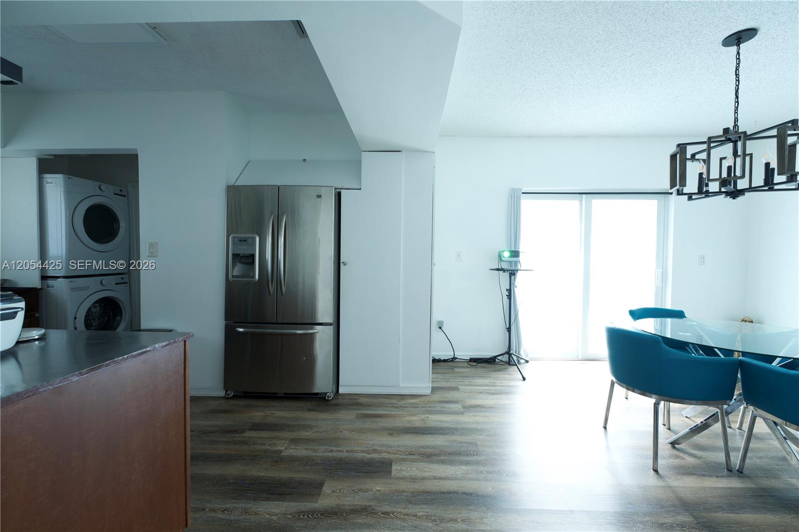 A12054425 Property Photo 16