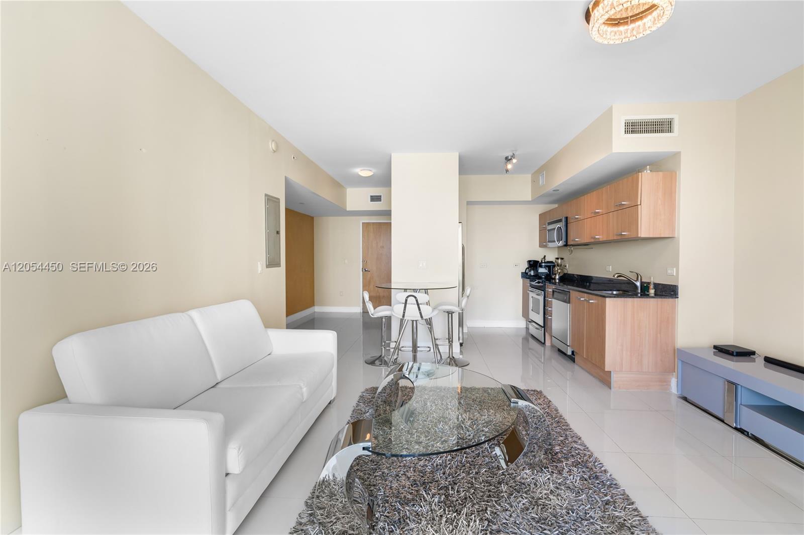 350 S Miami Avenue 2515 Property Photo 4