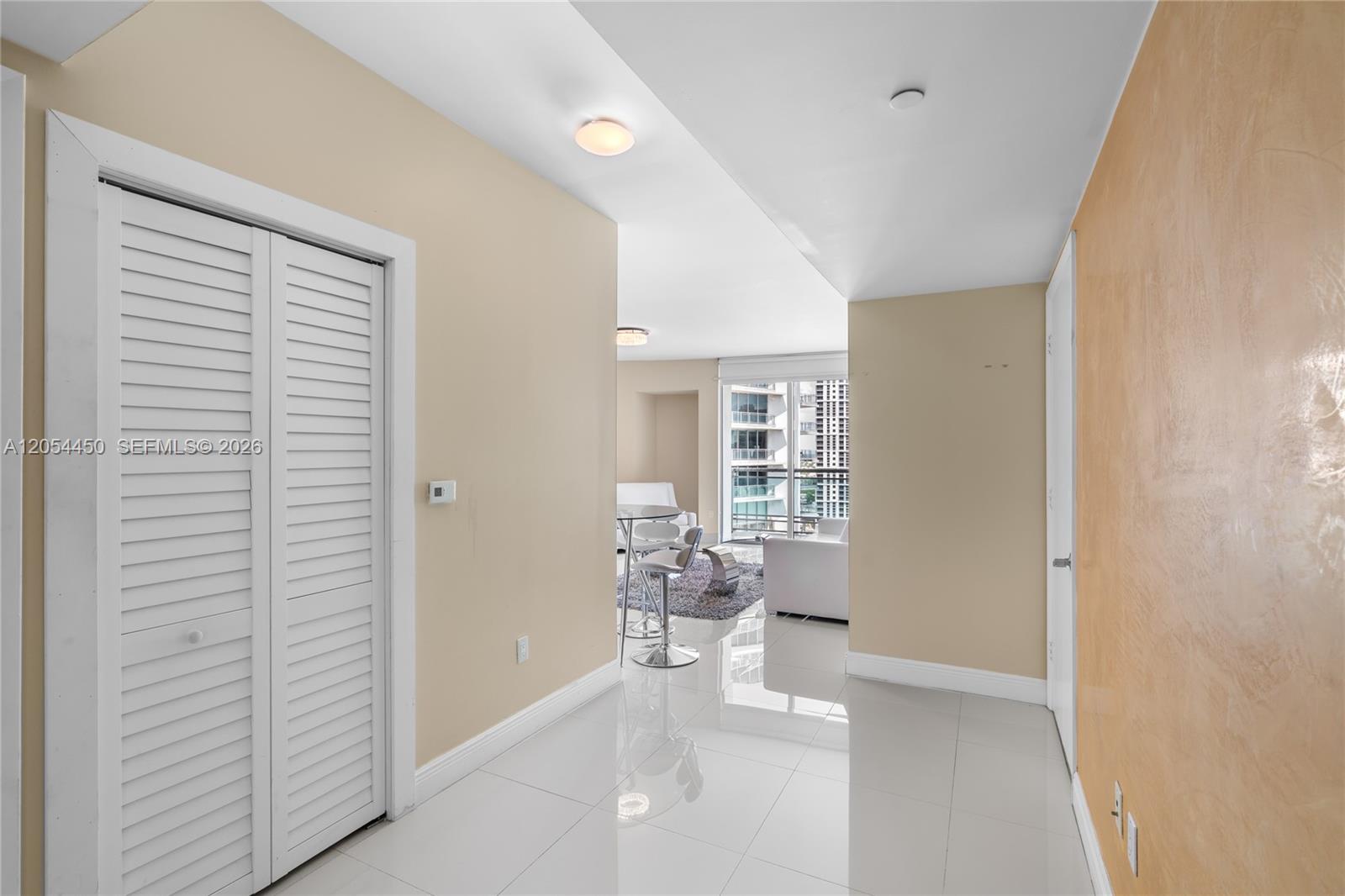 350 S Miami Avenue 2515 Property Photo 11