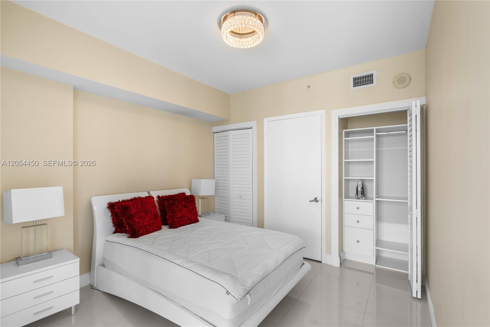 350 S Miami Avenue 2515 Property Photo 14