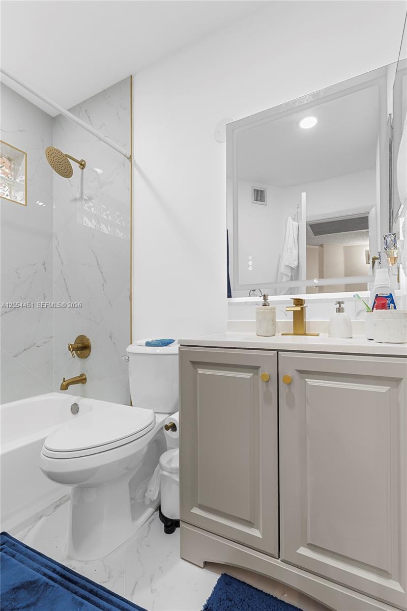 10690 Nw 14th Street 128 Property Photo 16