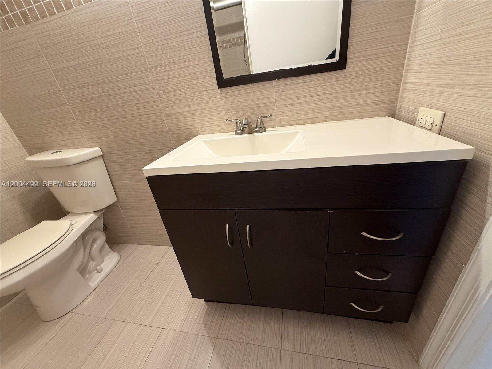 2011 Renaissance Boulevard 208 Property Photo 17