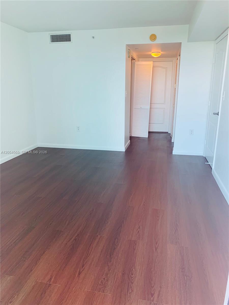 2101 Brickell Avenue 2611 Property Photo 4