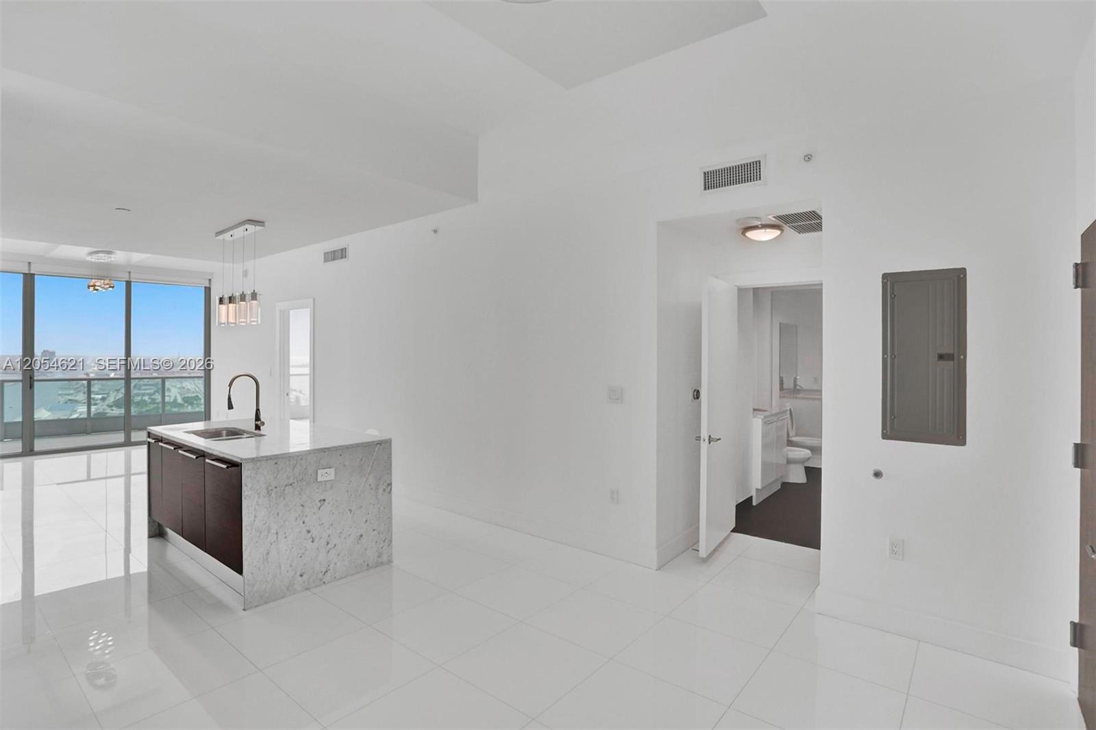 900 Biscayne Boulevard 4803 Property Photo 10