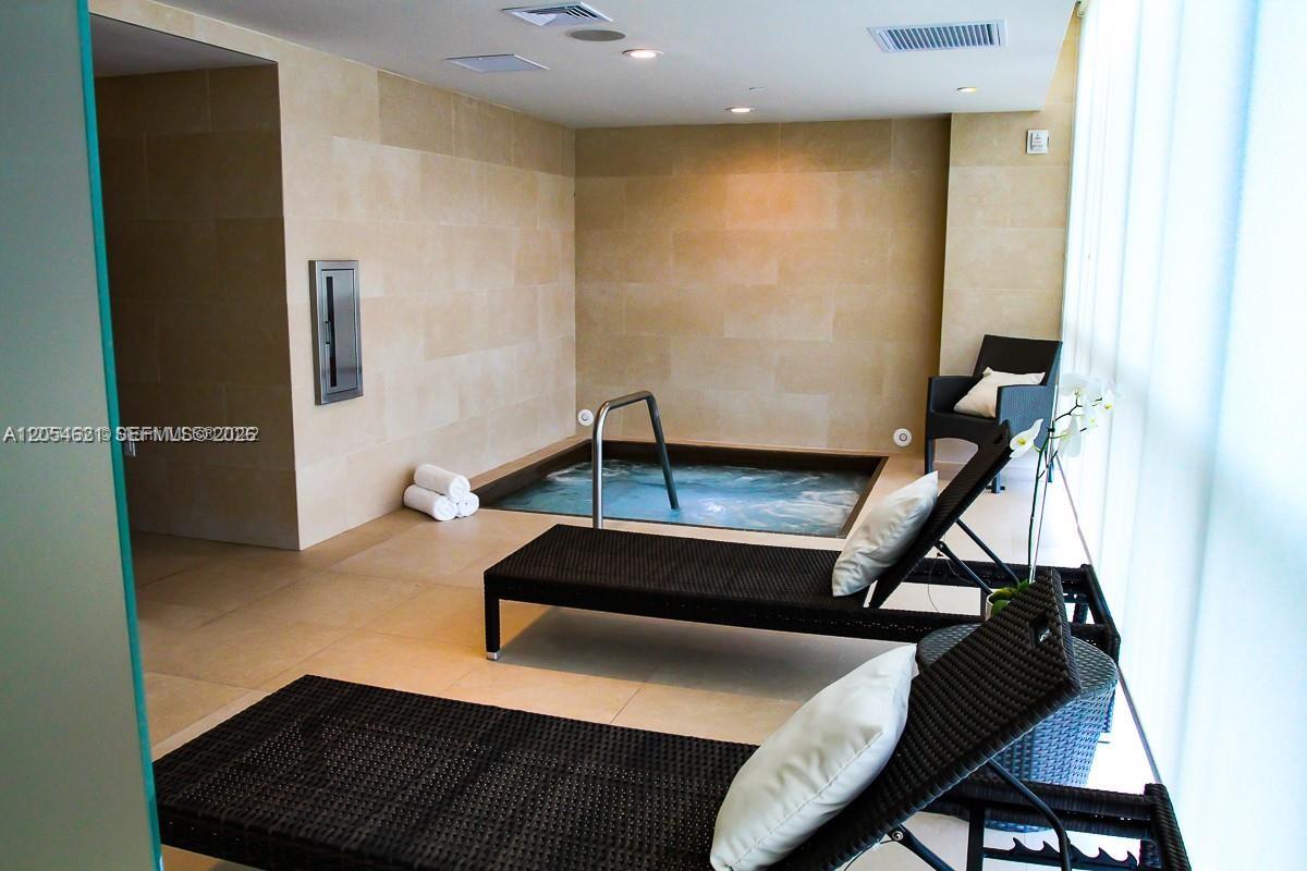 900 Biscayne Boulevard 4803 Property Photo 39