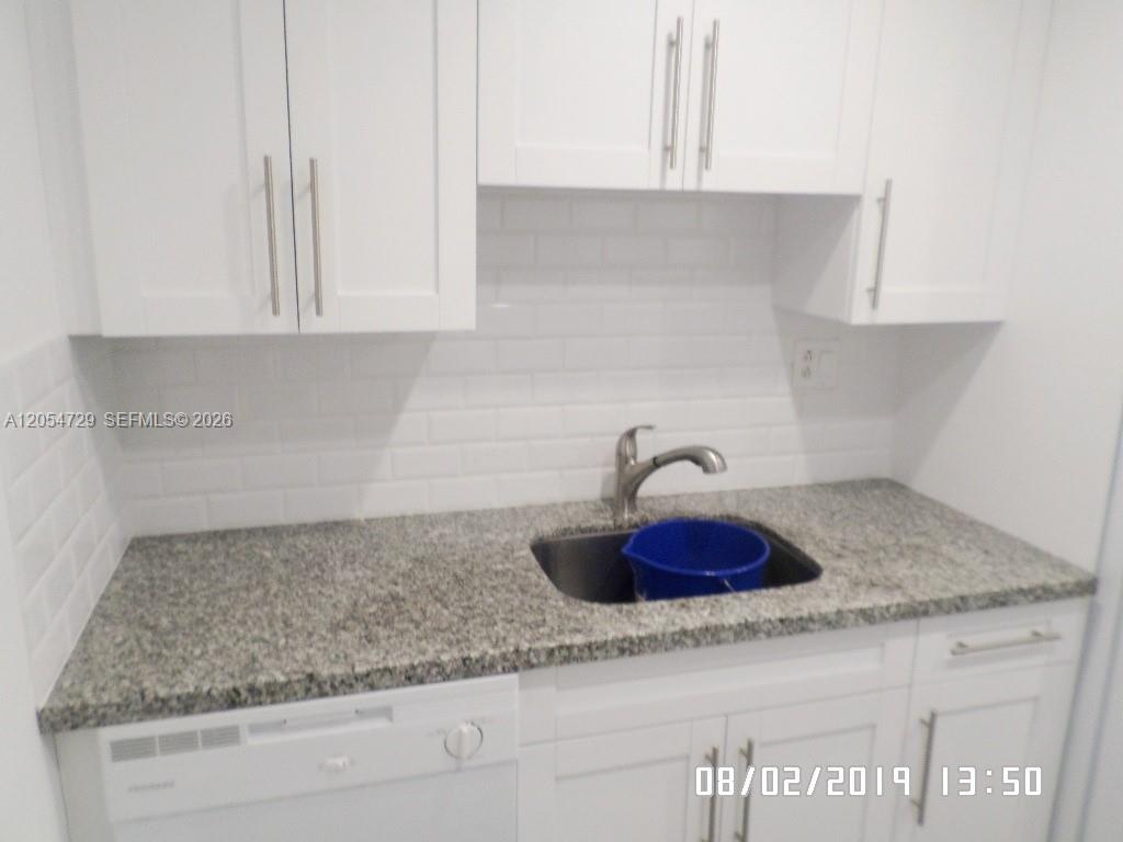 1865 79th St Causeway 6j Property Photo 15