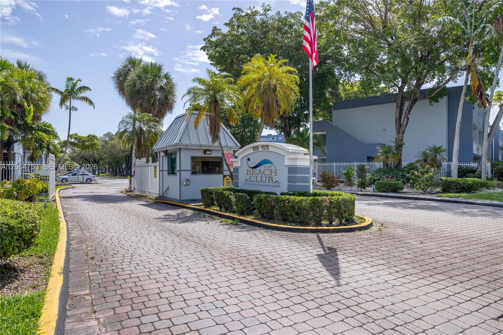 9365 Fontainebleau Boulevard E205 Property Photo 1