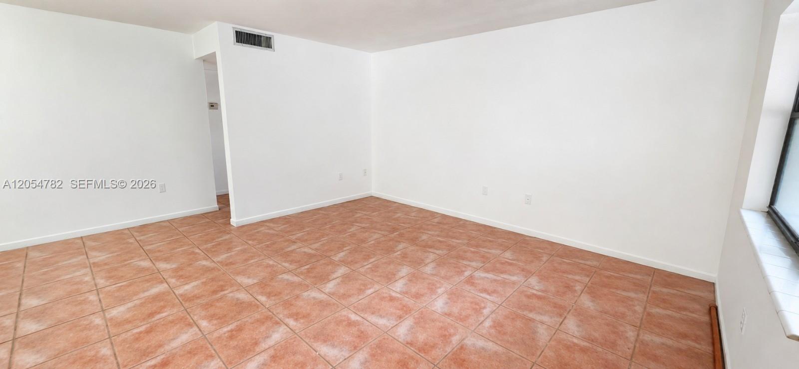 10370 Sw 220th Street 228 Property Photo 6