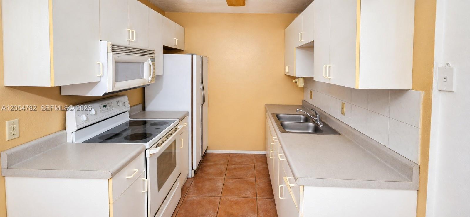 10370 Sw 220th Street 228 Property Photo 7