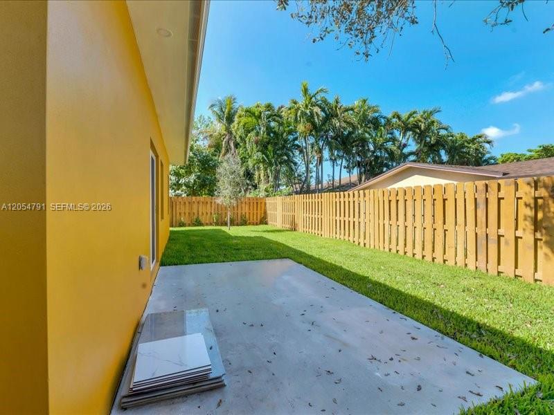 1541 Sw 44 Avenue Property Photo 4