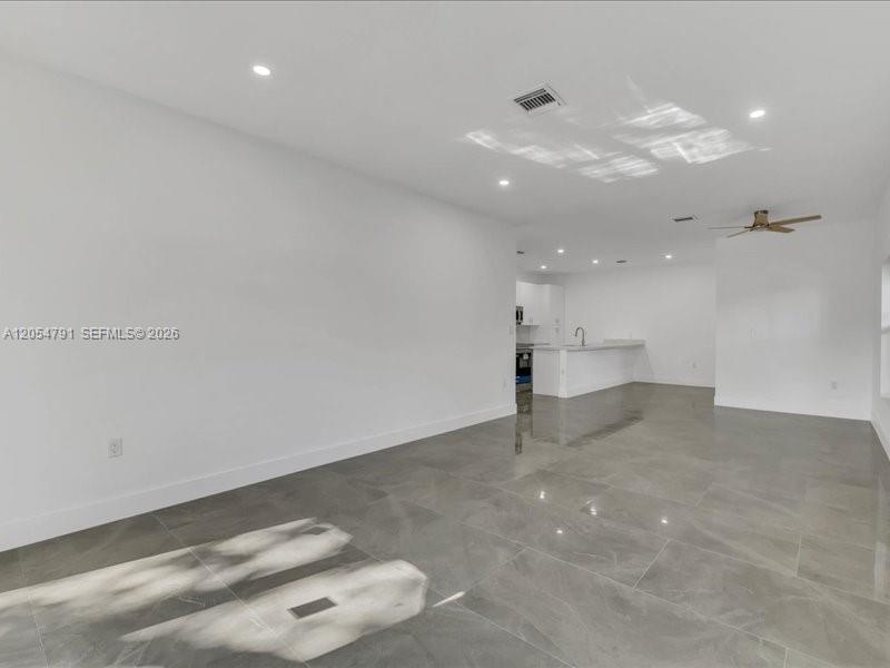 1541 Sw 44 Avenue Property Photo 7