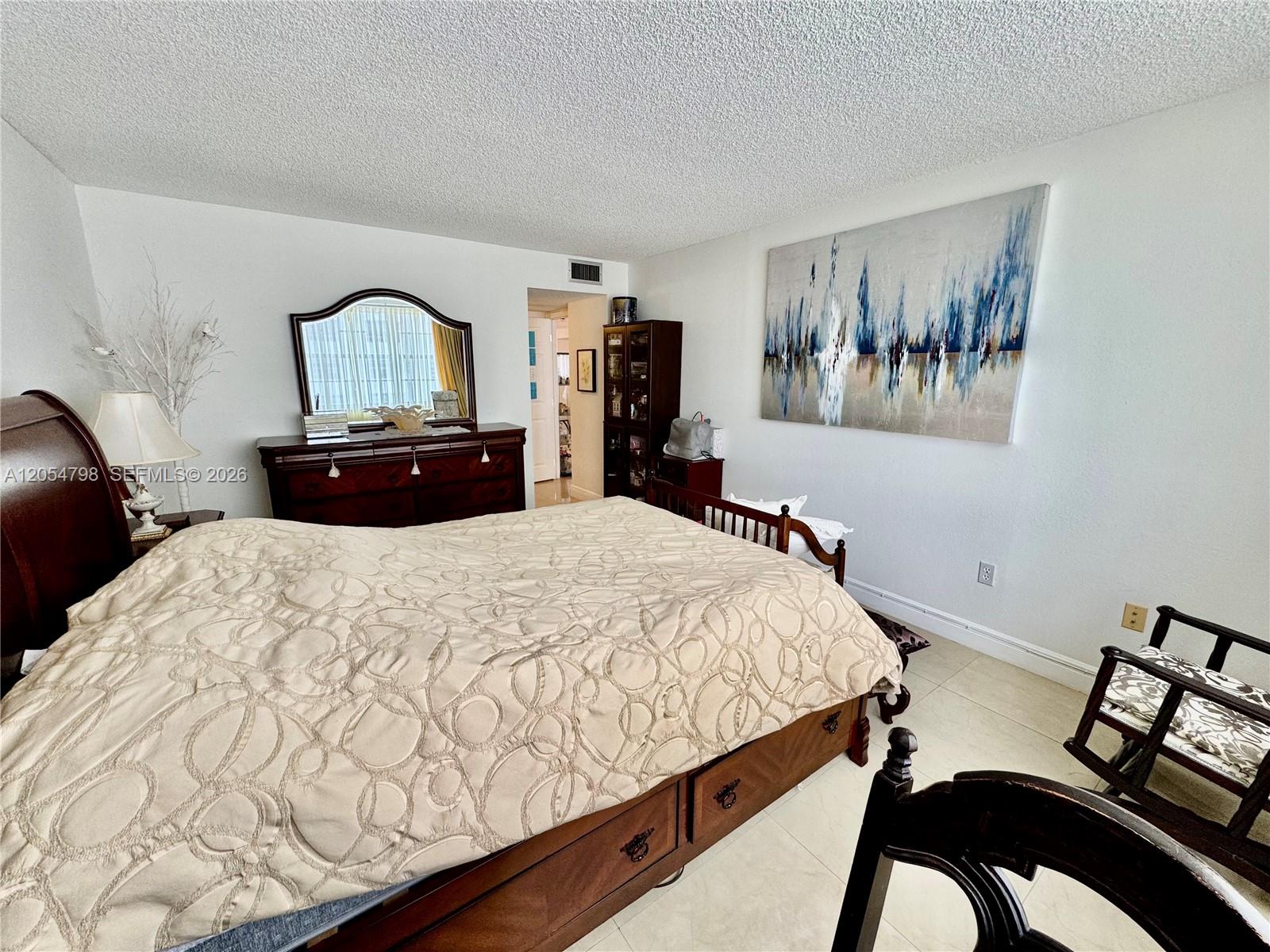 18051 Biscayne Boulevard 1002 Property Photo 18
