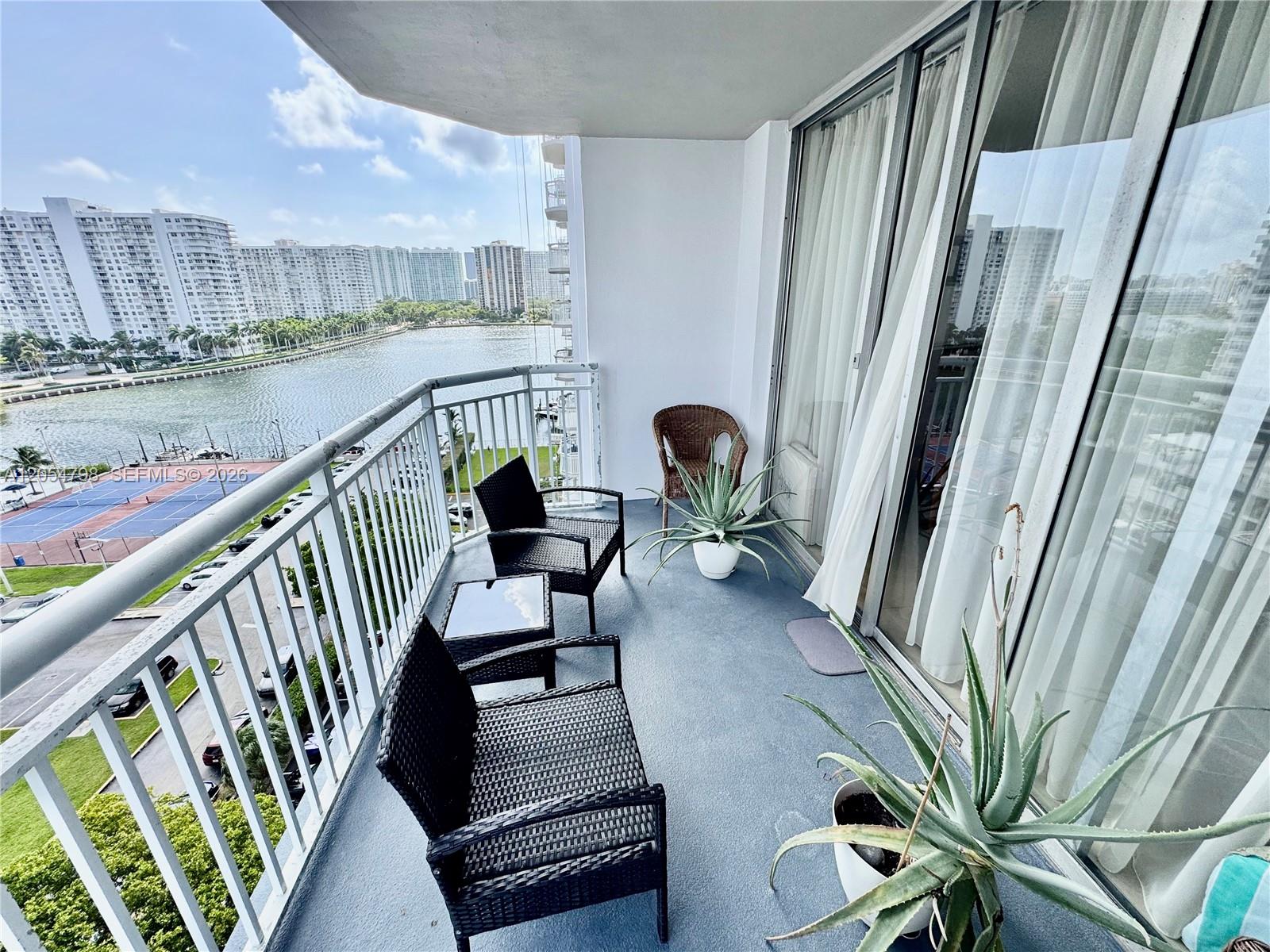 18051 Biscayne Boulevard 1002 Property Photo 27