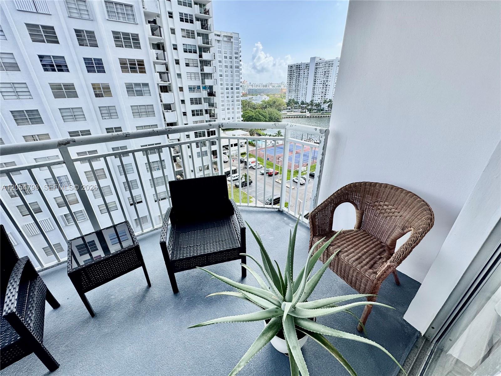 18051 Biscayne Boulevard 1002 Property Photo 29