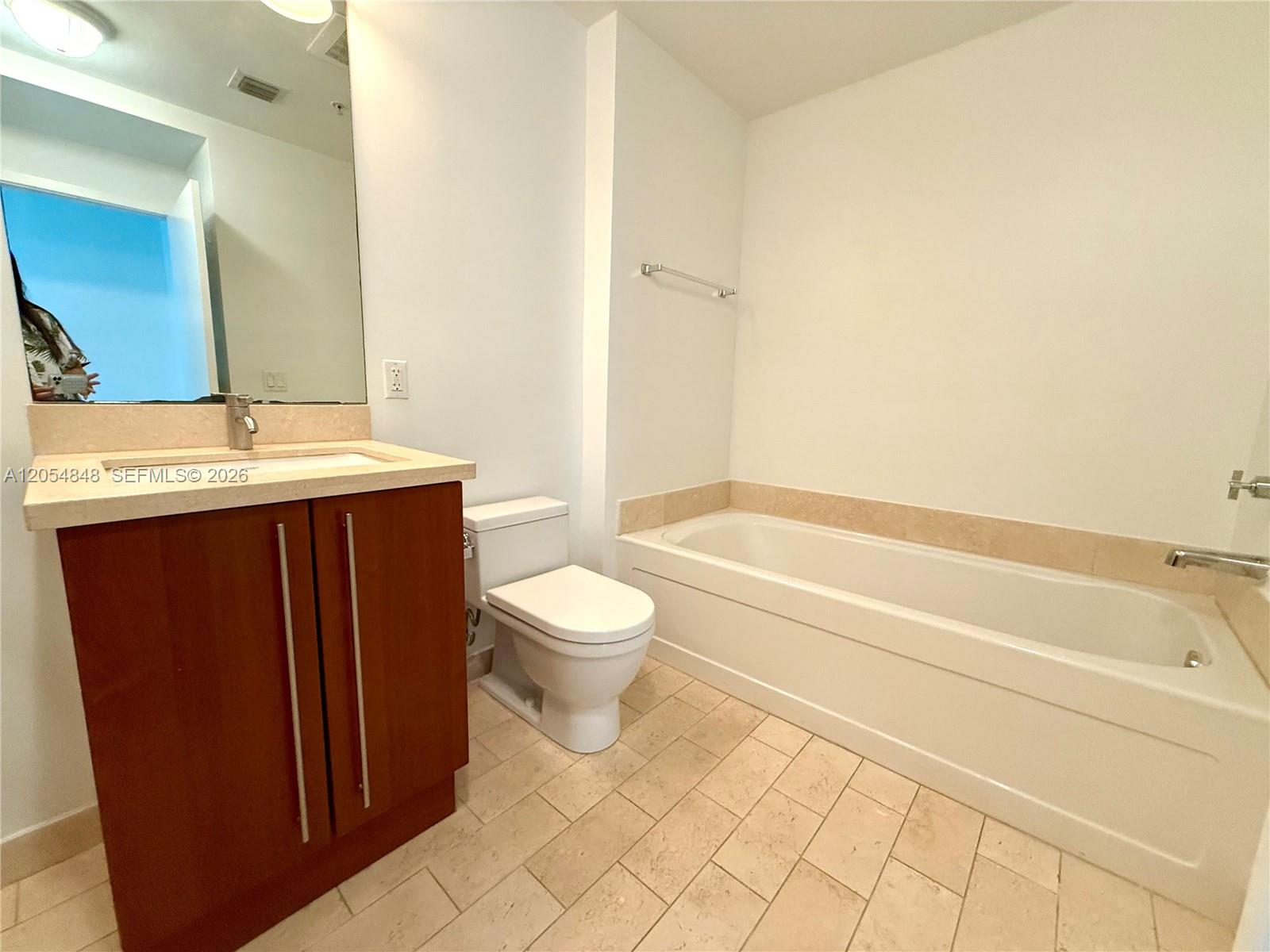 A12054848 Property Photo 6