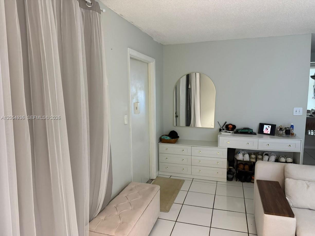 2420 Diana Drive 302 Property Photo 6