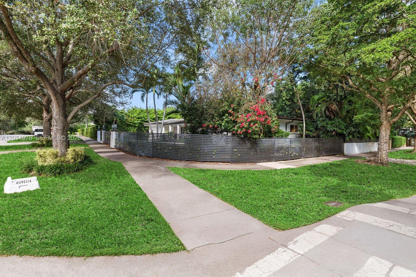 6511 Riviera Drive Property Photo 3