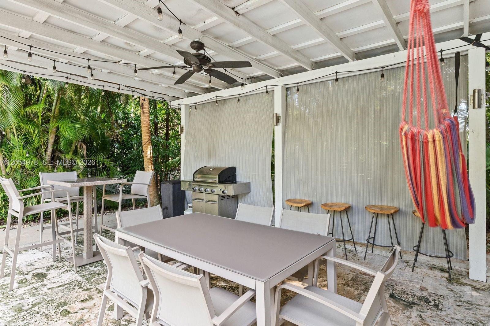 6511 Riviera Drive Property Photo 23