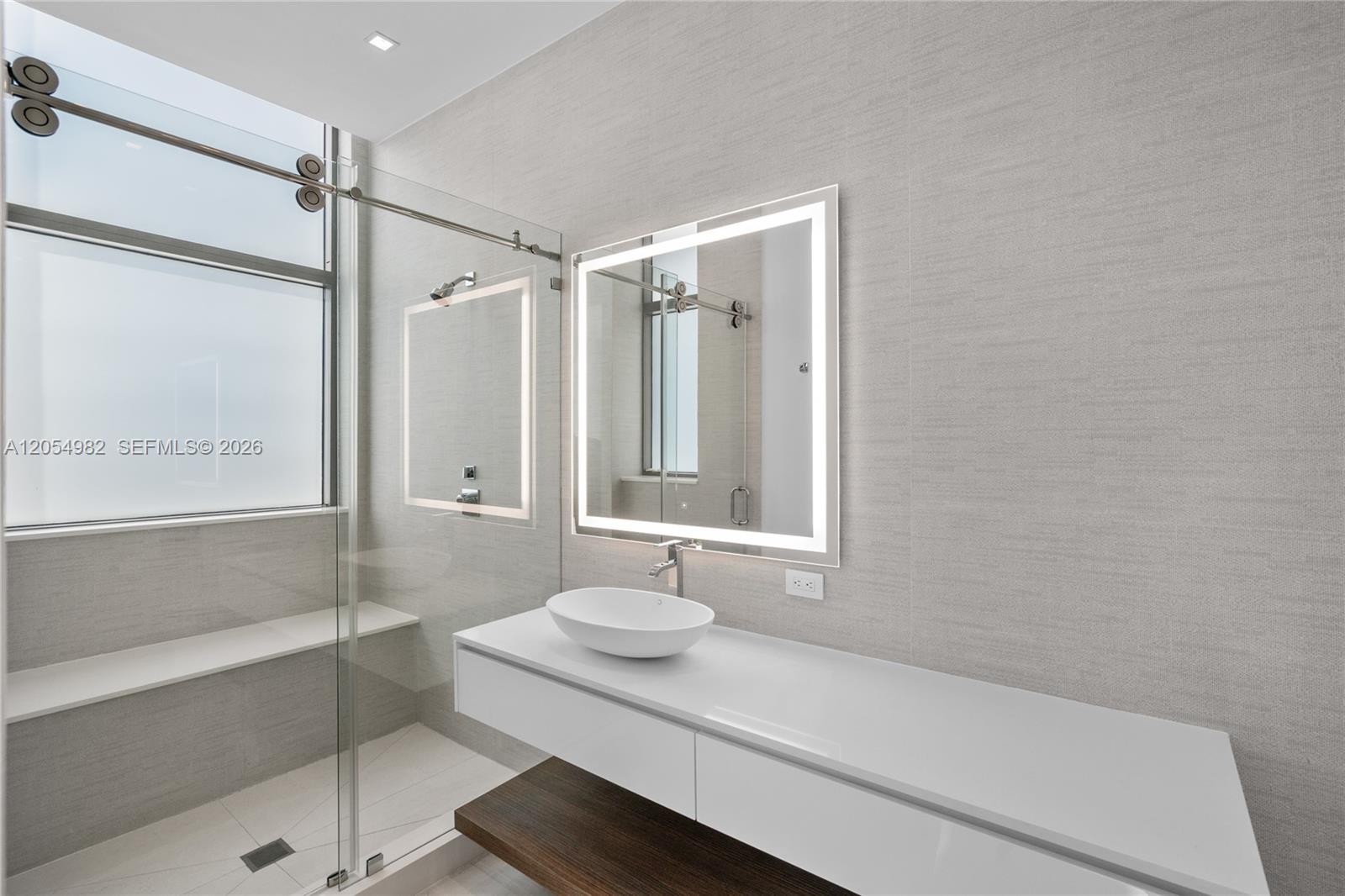 5875 Collins Avenue 401 Property Photo 14