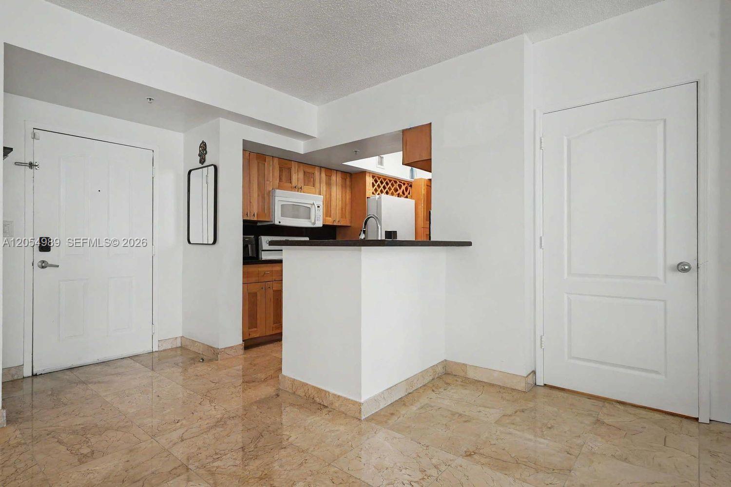 5085 Nw 7th Street 906 Property Photo 11